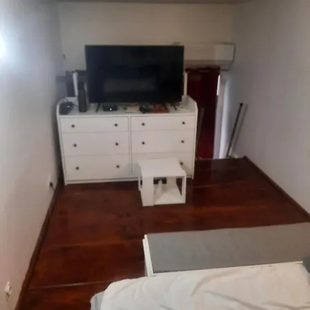 F1 Mezzanine Lägenhet *